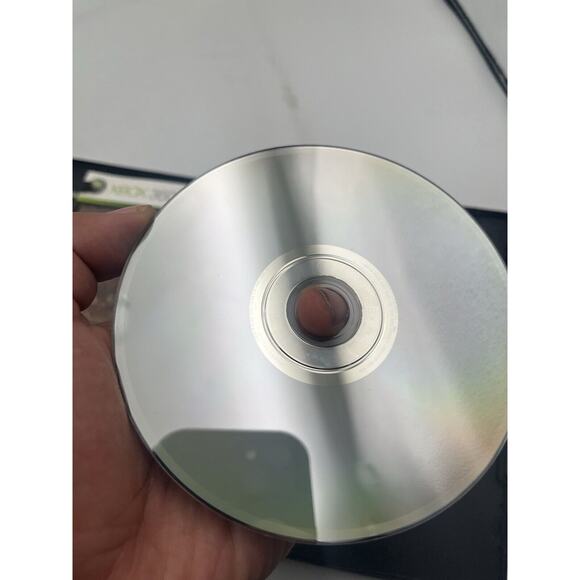 Gears Of War I, II, III Xbox 360 With Bonus Disc - Picture 14 of 16